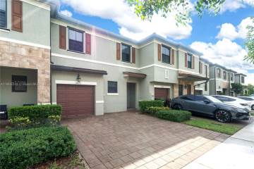 10025 W 32Nd Ln 10025 Hialeah, FL 33018