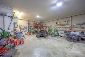 29621 Ashmore Way  Spring Hill, KS 66083