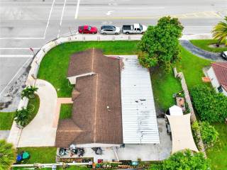 19897 Nw 62Nd Ave  Hialeah, FL 33015