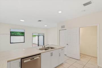 11103 W 32Nd Ln 0 Hialeah, FL 33018