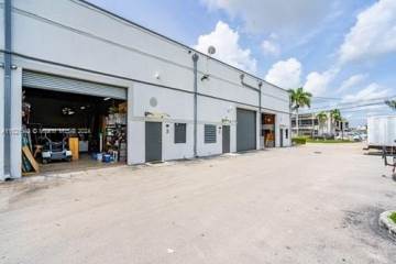 12101 Nw 98Th Ave 3 Hialeah Gardens, FL 33018