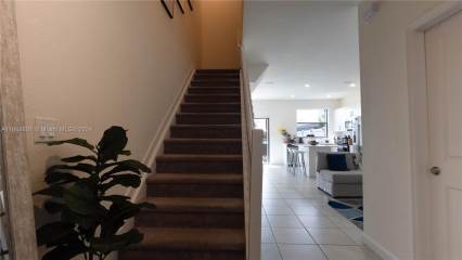 3470 W 114Th Ter  Hialeah, FL 33018