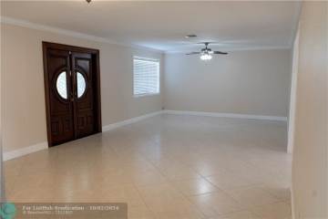 8165 Nw 182Nd St  Hialeah, FL 33015